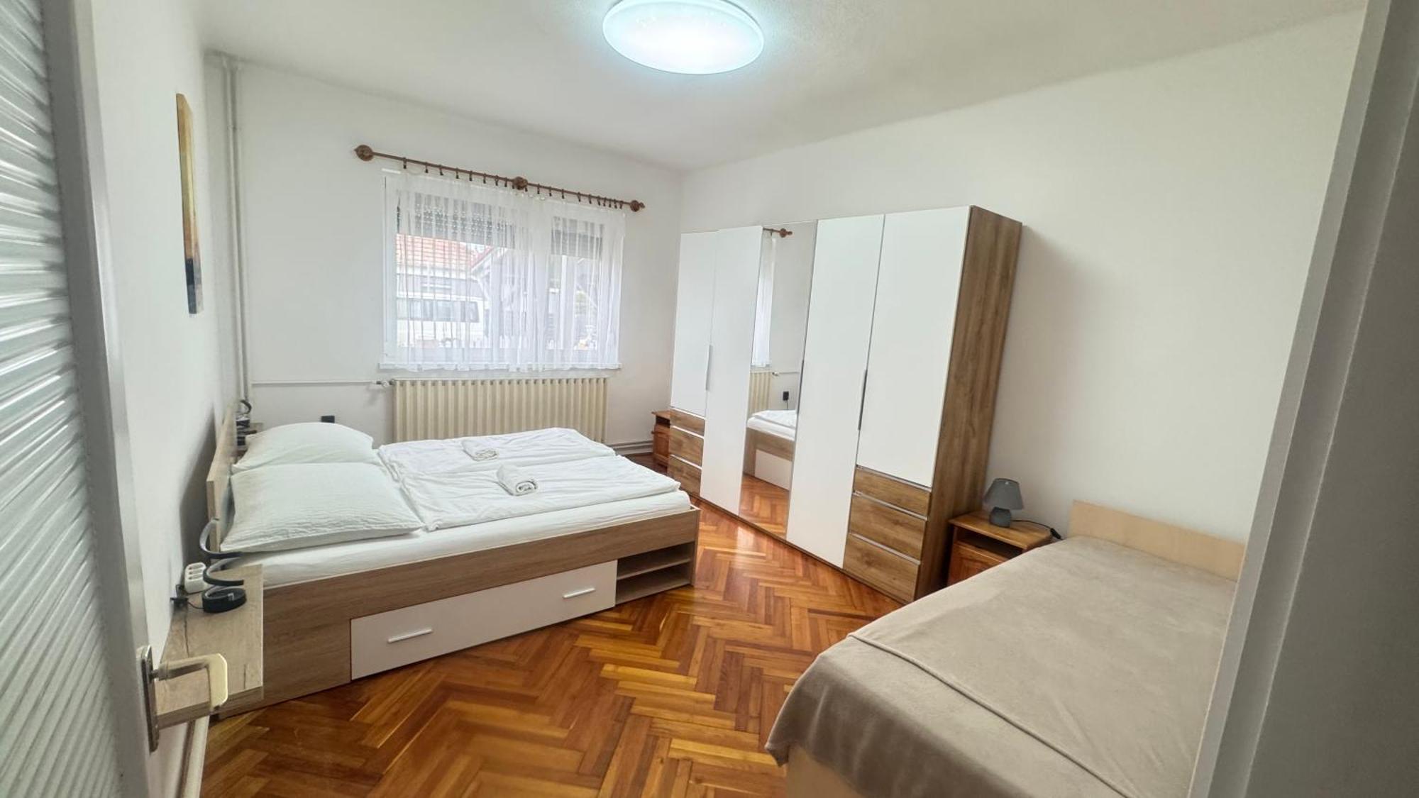 Pingvin Cukraszda Apartman Balatonmáriafürdő Exteriér fotografie